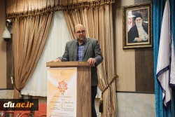 بیانیه گام دوم انقلاب نقطه ی عطف و رهنامه ای است که می تواند مسیر بعد از ما را روشن کند
 8