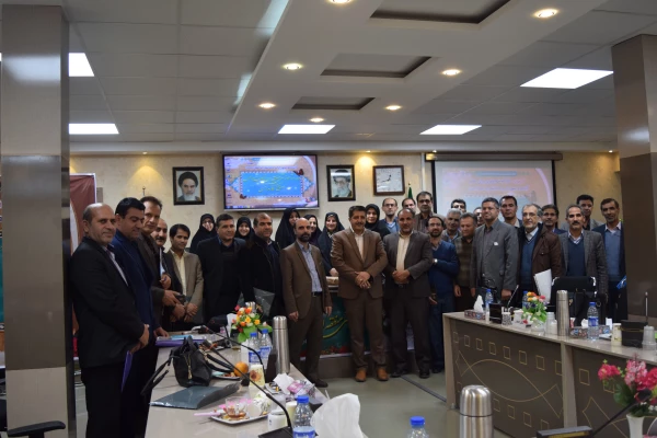 دوره کارورزی دانشجو معلمان به عنوان یکی از ارکان اصلی دانشگاه فرهنگیان است 12