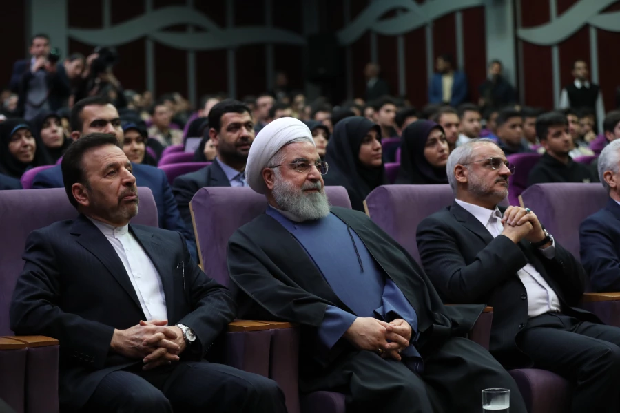 دکتر خنیفر در مراسم روز دانشجو 3