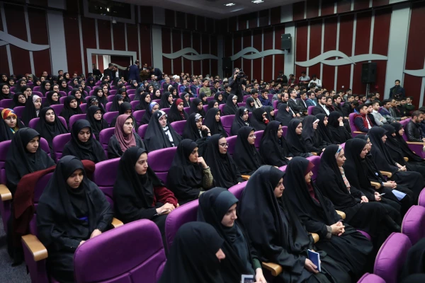 دکتر خنیفر در مراسم روز دانشجو 4