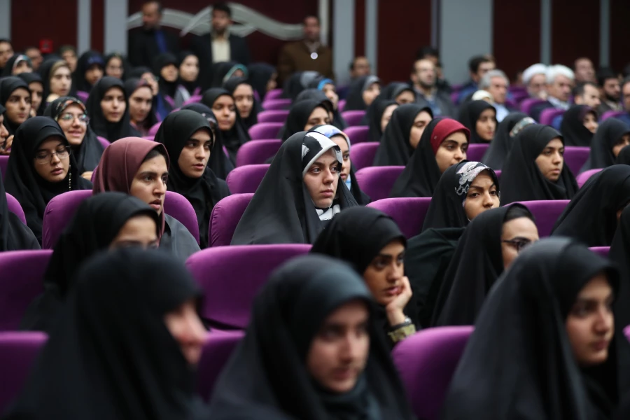 دکتر خنیفر در مراسم روز دانشجو 5