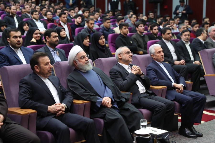 دکتر خنیفر در مراسم روز دانشجو 6