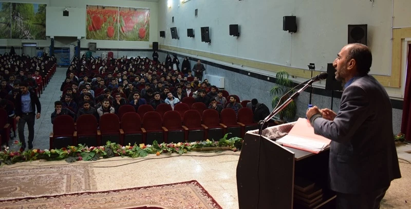 نشست تخصصی دانشجویان دانشگاه فرهنگیان کرمانشاه با دکتر حاج بابایی پیرامون مسائل آموزش پرورش و دانشگاه فرهنگیان  2