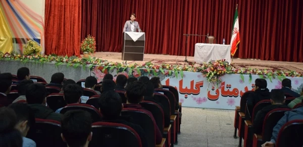 نشست تخصصی دانشجویان دانشگاه فرهنگیان کرمانشاه با دکتر حاج بابایی پیرامون مسائل آموزش پرورش و دانشگاه فرهنگیان  4