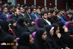 نقد دانشجو باید بی محابا و در عین حال با محتوا باشد 6