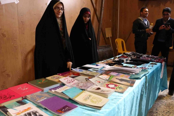 جشن 16 آذر پردیس های دانشگاه فرهنگیان خراسان شمالی برگزار شد.

خطبه عقد دو دانشجو معلم از پردیس امام محمد باقر(ع) و امام جعفرصادق(ع) در این مراسم جاری شد. 13