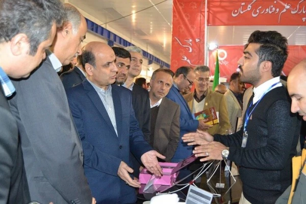 حضور دانشگاه فرهنگیان گلستان در بیستمین نمایشگاه دستاوردهای پژوهشی، فناوری و فن بازار دانشگاه ها و سازمان های اجرایی استان گلستان 13