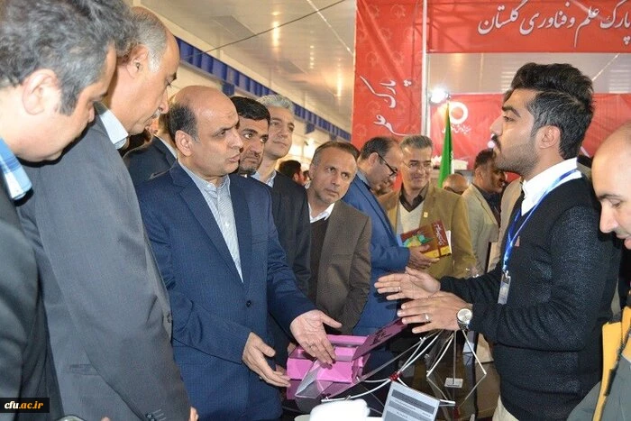 حضور دانشگاه فرهنگیان گلستان در بیستمین نمایشگاه دستاوردهای پژوهشی، فناوری و فن بازار دانشگاه ها و سازمان های اجرایی استان گلستان 13