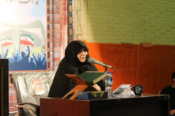 برگزاری ویژه برنامه روز دانشجو در سطح پردیس های دانشگاه فرهنگیان استان قم 4