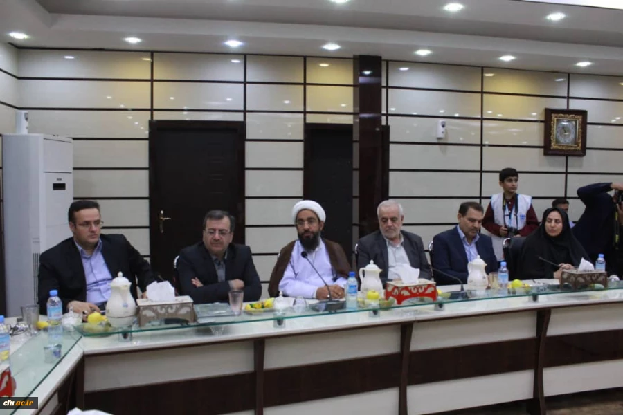 با حضور مشاور اجرایی معاون طرح و برنامه وتوسعه منابع و مدیرکل حقوقی دانشگاه فرهنگیان کشور

آئین معارفه معاون هماهنگی مدیریت امورپردیس های دانشگاه فرهنگیان استان بوشهرو معاون آموزشی، پژوهشی پردیس علامه طباطبایی  این دانشگاه برگزار شد.  8