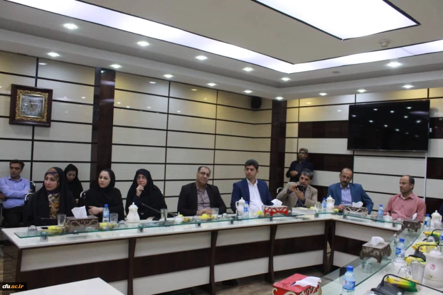 با حضور مشاور اجرایی معاون طرح و برنامه وتوسعه منابع و مدیرکل حقوقی دانشگاه فرهنگیان کشور

آئین معارفه معاون هماهنگی مدیریت امورپردیس های دانشگاه فرهنگیان استان بوشهرو معاون آموزشی، پژوهشی پردیس علامه طباطبایی  این دانشگاه برگزار شد.  9