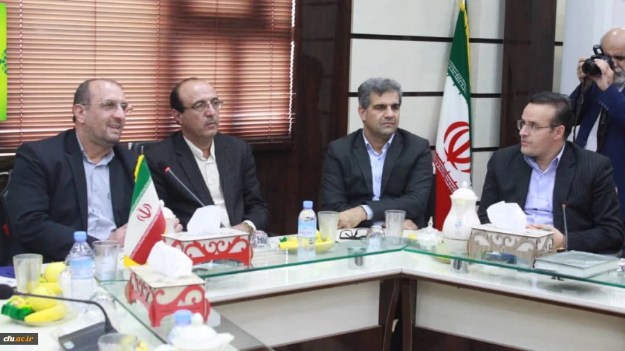 با حضور مشاور اجرایی معاون طرح و برنامه وتوسعه منابع و مدیرکل حقوقی دانشگاه فرهنگیان کشور

آئین معارفه معاون هماهنگی مدیریت امورپردیس های دانشگاه فرهنگیان استان بوشهرو معاون آموزشی، پژوهشی پردیس علامه طباطبایی  این دانشگاه برگزار شد.  10