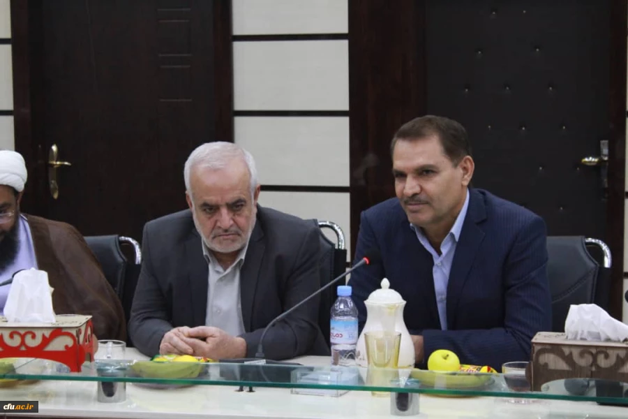 با حضور مشاور اجرایی معاون طرح و برنامه وتوسعه منابع و مدیرکل حقوقی دانشگاه فرهنگیان کشور

آئین معارفه معاون هماهنگی مدیریت امورپردیس های دانشگاه فرهنگیان استان بوشهرو معاون آموزشی، پژوهشی پردیس علامه طباطبایی  این دانشگاه برگزار شد.  13