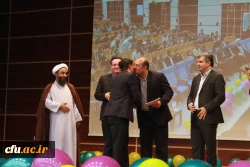 با حضور مشاور اجرایی معاون طرح و برنامه و توسعه مدیریت و مدیرکل حقوقی دانشگاه فرهنگیان

جشن بزرگ روز دانشجو دانشگاه فرهنگیان استان بوشهر برگزار شد 14