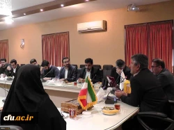 نشست ریاست دانشگاه فرهنگیان استان اصفهان با دبیران کانون های فرهنگی و انجمن های علمی پردیس ها و مراکز