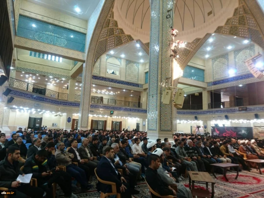 دیدار دانشجو معلمان مرکز آموزش عالی خدیجه کبری (س) دزفول با حجه الاسلام و المسلمین قرائتی رئیس محترم  اقامه نماز کشور