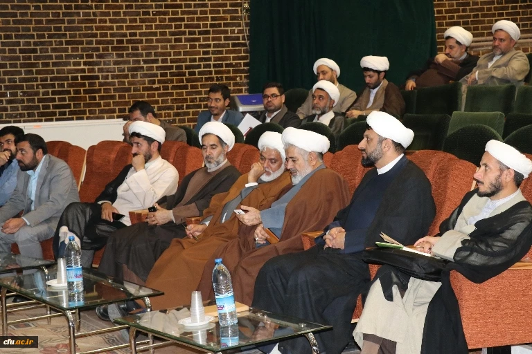 دانشگاه فرهنگیان کرمان میزبان مسئولین دفاتر نهاد مقام معظم رهبری و مدیران گروه های معارف اسلامی دانشگاه های استان بود. 9