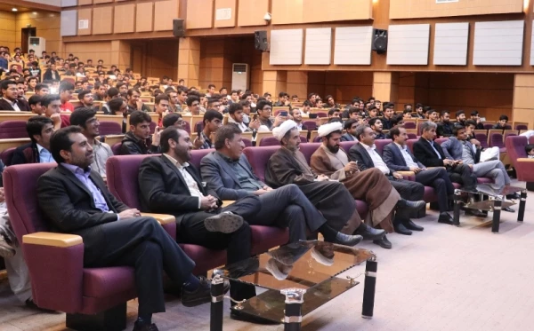 جشن روز دانشجو در پردیس خواجه نصیرالدین طوسی دانشگاه فرهنگیان استان کرمان برگزار گردید. 7