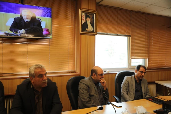 کار گروهی و تیمی رمز موفقیت در امور دانشگاهی است 6