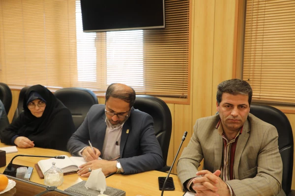 کار گروهی و تیمی رمز موفقیت در امور دانشگاهی است 8