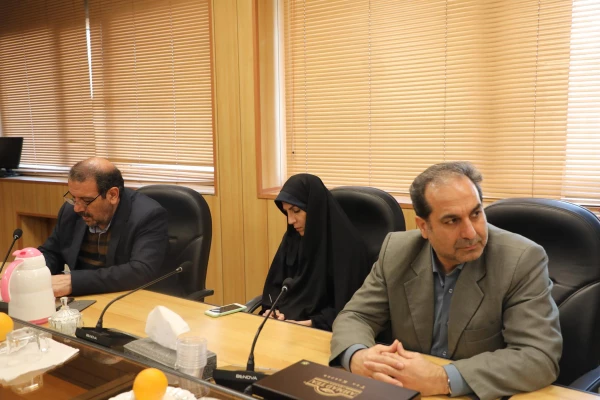 کار گروهی و تیمی رمز موفقیت در امور دانشگاهی است 9