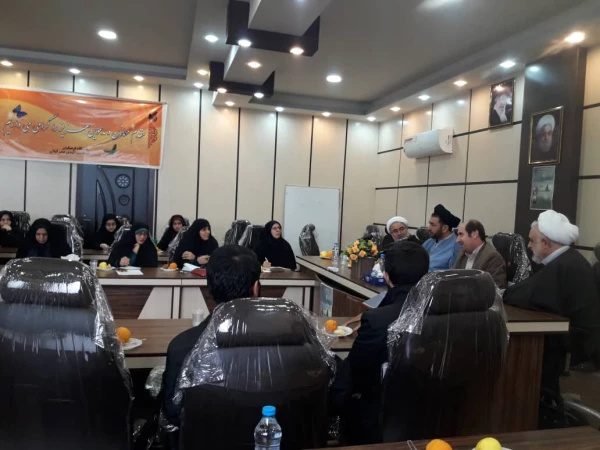 بررسی آینده دینی از منظر جامعه شناسان غربی و اسلامی در نشست تخصصی دانشگاه فرهنگیان گیلان 3