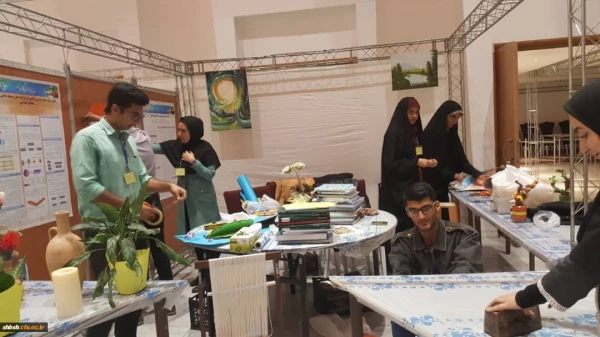 حضور دانشگاه فرهنگیان در نمایشگاه دستاورد های پژوهشی 10