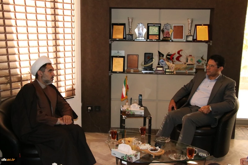 رئیس سازمان مدیریت و برنامه ریزی استان کرمان: هزینه نمودن در دانشگاه فرهنگیان سرمایه ایست برای آینده کشور 3