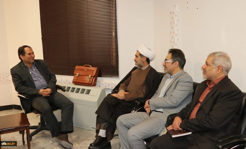 رئیس سازمان مدیریت و برنامه ریزی استان کرمان: هزینه نمودن در دانشگاه فرهنگیان سرمایه ایست برای آینده کشور 5