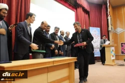 مراسم گرامیداشت هفته پژوهش و تقدیر از پژوهشگران برتر دانشگاه فرهنگیان استان لرستان برگزار شد. 7