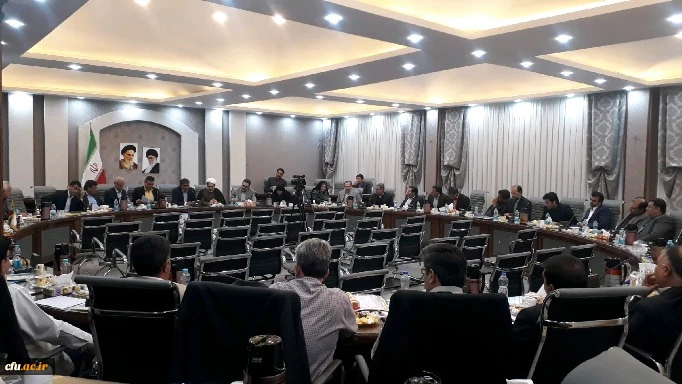 مدیریت امور پردیس های دانشگاه فرهنگیان کرمان در گردهمایی مدیران مناطق و شهرستان های آموزش و پرورش استان گفت: هدف ما در دانشگاه فرهنگیان ایجاد انگیزه و هویت معلمی در دانشجومعلمان می باشد. 2