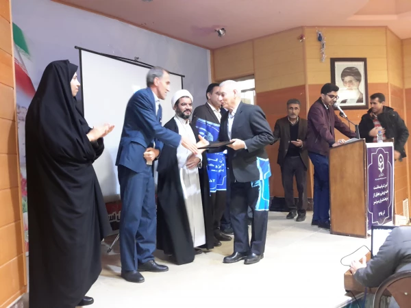 مراسم هفته پژوهش در دانشگاه فرهنگیان ایلام با حضور پیش کسوتان 