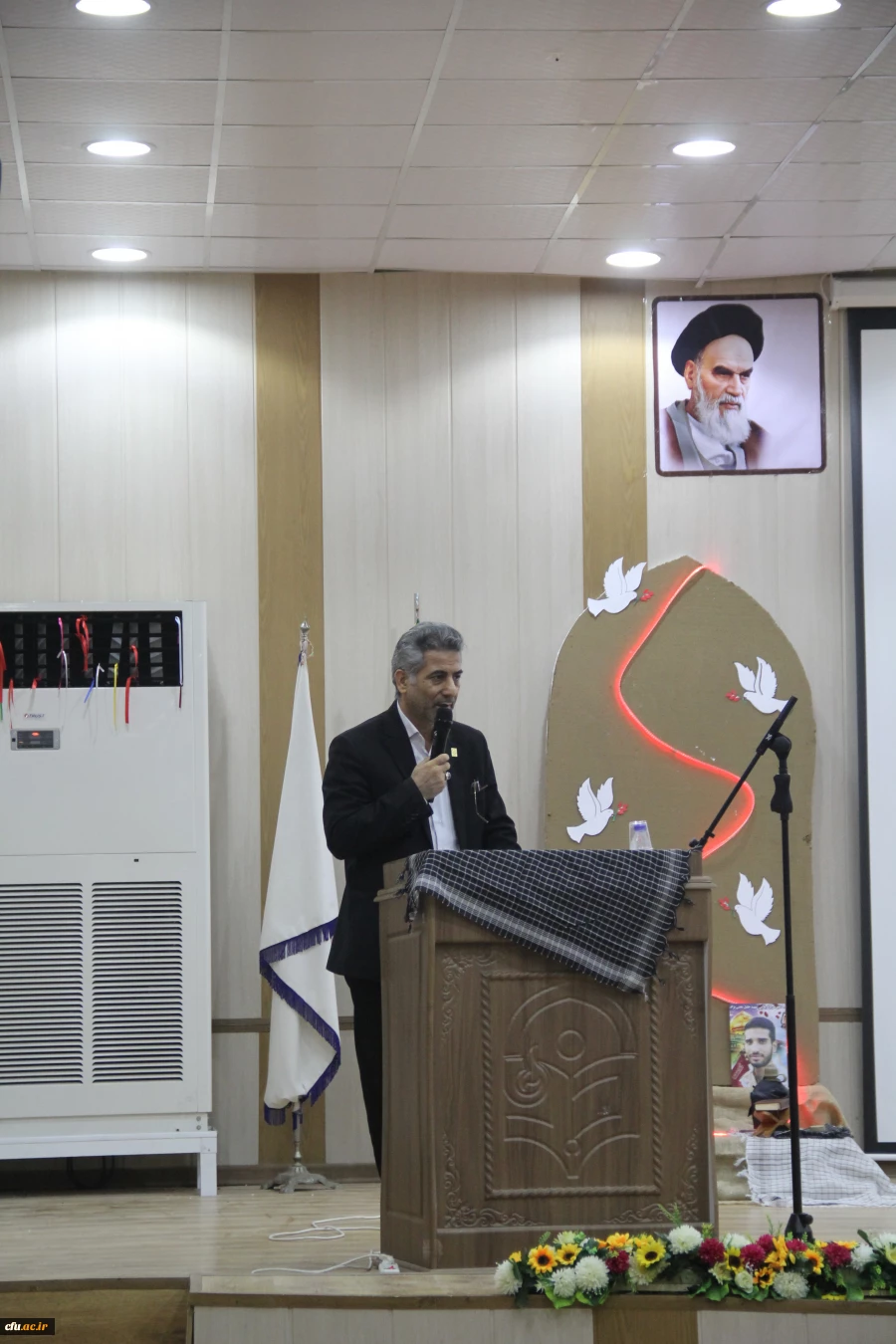 پنجمین یادواره شهدای تربیت معلم استان هرمزگان برگزار گردید 6