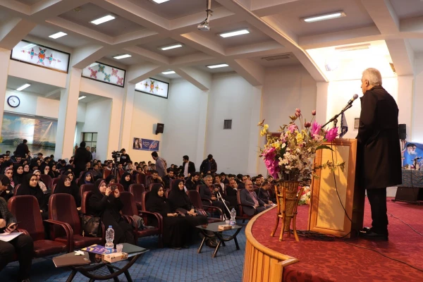 بزرگداشت هفته پژوهش در دانشگاه فرهنگیان مازندران برگزار شد 8