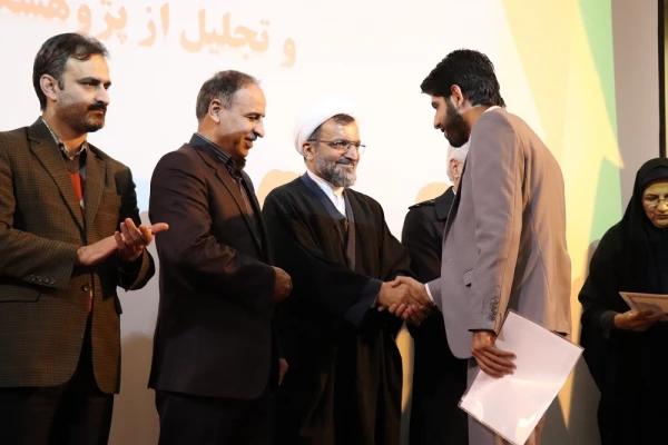 بزرگداشت هفته پژوهش در دانشگاه فرهنگیان مازندران برگزار شد 11