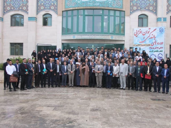 «دستیابی به حیات طیبه" با عمل سازنده و اندیشه نیک در تربیت و آماده سازی معلمان آینده کشور 3