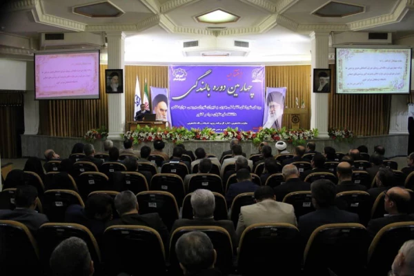 اهمیت "مدیریت حل مسئله" برای پیشبرد استراتژی دانشگاه در جذب و پذیرش دانشجومعلمان
 2