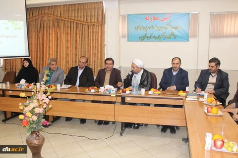 محمدرضا رضایی نیارکی به عنوان معاون هماهنگی امور پردیس های استان قزوین معرفی شد. 4