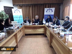 مدیر کل برنامه ریزی خدمات و رفاه دانشجویی در چهارمین دوره بالندگی روسای شورای انضباطی بدوی پردیس ها و دبیران شورای بررسی موارد خاص  به بررسی عملکرد پرداخت 2