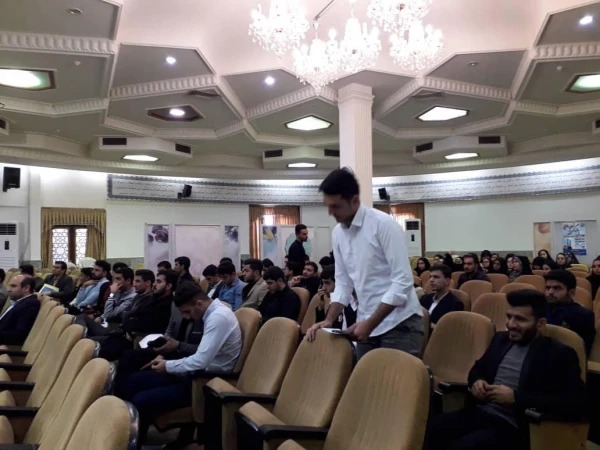 مطالبه گری باید با محتوا و با حفظ احترام و اخلاق باشد 4