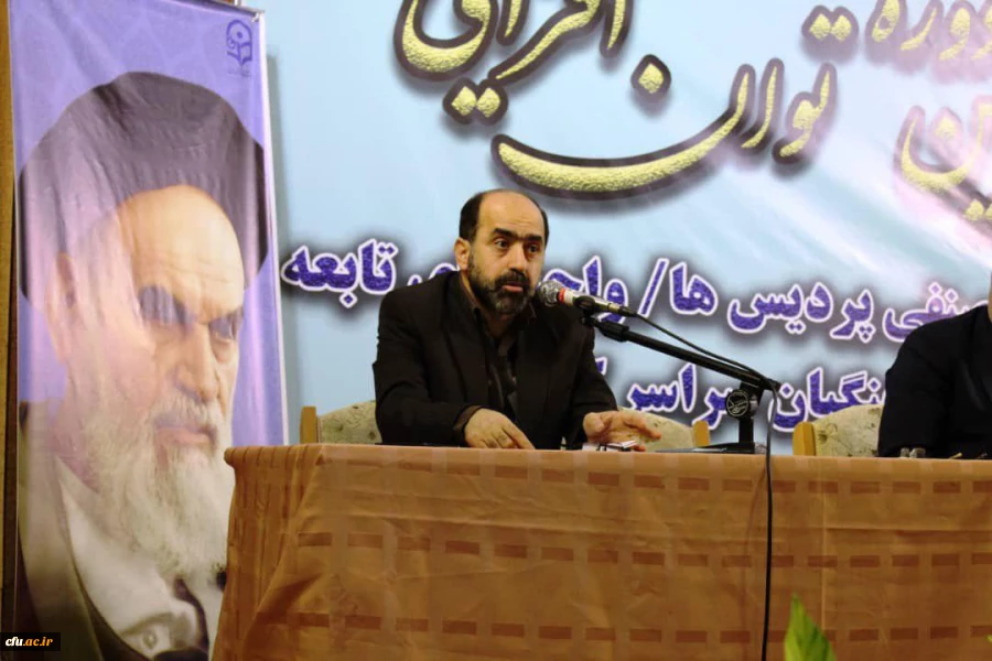 
احساس تعلق به نظام آموزش و پرورش، تعالی و بالندگی، بلوغ سازمانی و نظارت پویا را از ویژگی های اصلی دانشجومعلمان برشمرد 2