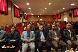 گاهی نگاه اثر گذار معلم و گاهی اثرگذاری یک معلم می تواند مسیر تاریخ و مسیر یک ملت را عوض نماید. 3