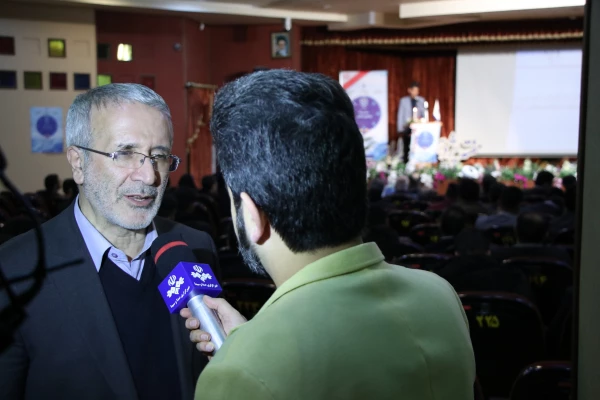 هشتمین جشنواره پژوهش و فناوری دانشگاه فرهنگیان استان اصفهان