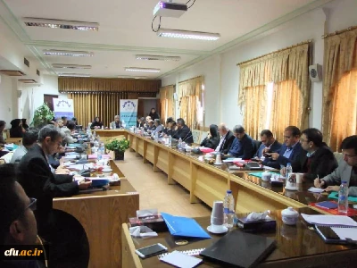 در کارگاه آموزشی روسای شورای انضباطی بدوی پردیس ها عنوان شد:


شورای انضباطی دانشجویان تنها مرجع دانشگاه است که صلاحیت رسیدگی به تخلفات دانشجویان را دارا است