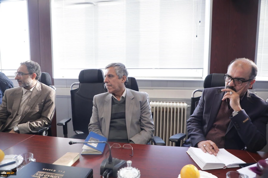 بیست و هفتمین نشست شورای دانشگاه برگزار شد 7