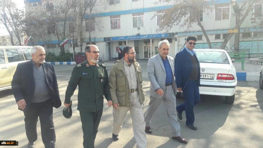 حضور و بازدید سردار باقر زاده و سردار عباسقلیزاده از پردیس فاطمه الزهرا(س)
 3