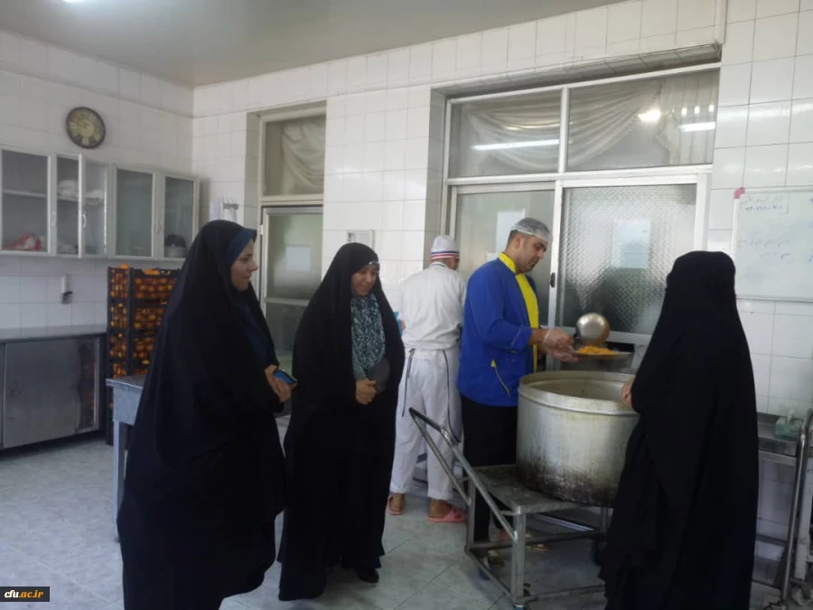 بازدید مشاور امور بانوان از مرکز آموزش عالی شهید رجایی اصفهان