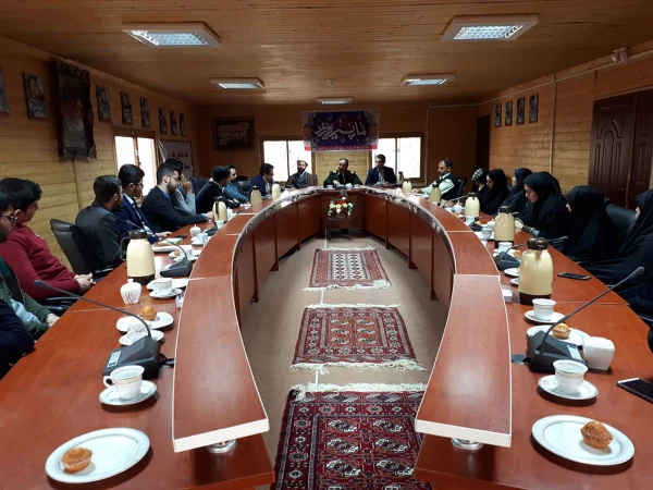 جلسه دبیران کانون ها و تشکل های سیاسی دانشگاه فرهنگیان گلستان با مدیرکل بنیاد حفظ آثار و ارزش های دفاع مقدس استان 5