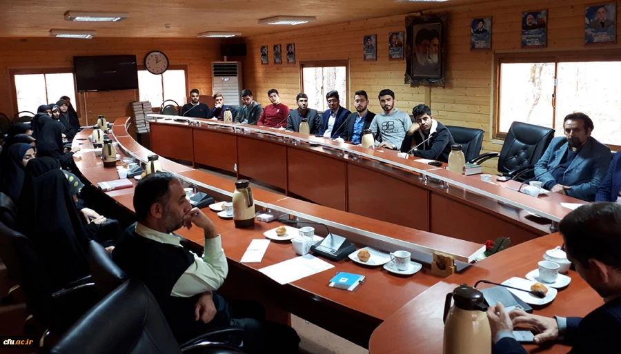 جلسه دبیران کانون ها و تشکل های سیاسی دانشگاه فرهنگیان گلستان با مدیرکل بنیاد حفظ آثار و ارزش های دفاع مقدس استان 6