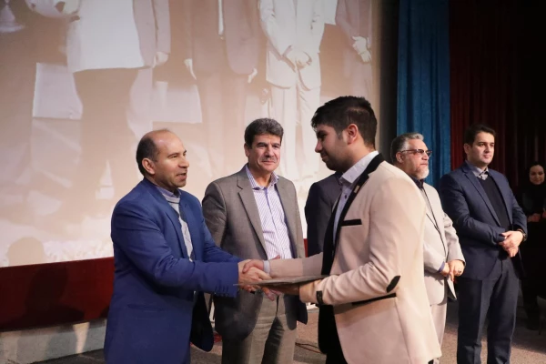 هشتمین جشنواره پژوهش 16